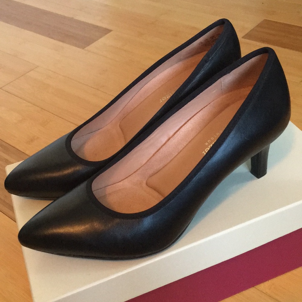 NIB Naturalizer Black Lea Heels/ size 8.5 M